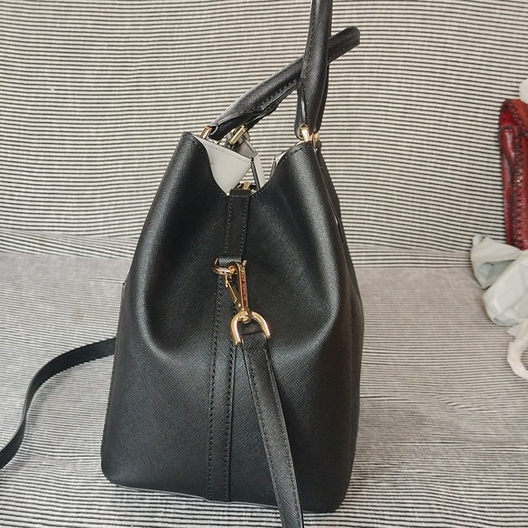 Michael Kors black safianno leather Greenwich satchel bag with crossbody… - Picture 5 of 16